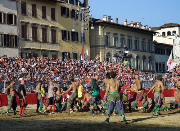 Italien, Historischer Fußball, Calcio storico in Florenz Florence, Stoprico Fiorentino Rossi - Verdi football final, wins the Tournament I Rossi di Santa Maria Novella 06 24 2025 Florence, Italy  Copyright: xGiannixPasquinix xipa-agency.netx xGiannixPasquini IPAx IPA_Agency_IPA59428813