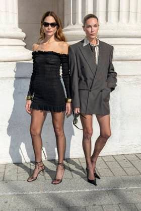 Photocall of the Saint Laurent Mens Fashion Show, Spring Summer 2026 Collection as part of Paris Fashion Week Frankie Rayder, Erin Wasson - Photocall of the Saint Laurent Mens Fashion Show, Spring Summer 2026 Collection as part of Paris Fashion Week, France, June 24, 2025 Olivier Borde Bestimage Photocall of the Saint Laurent Mens Fashion Show, Spring Summer 2026 Collection as part of Paris Fashion Week, France, June 24, 2024 Copyright: xOLIVIERxBORDEx xBESTIMAGExOLIVIERxBORDEx xBESTIMAGEx