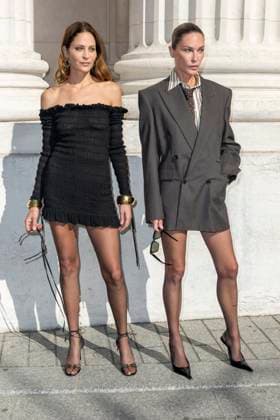 Photocall of the Saint Laurent Mens Fashion Show, Spring Summer 2026 Collection as part of Paris Fashion Week Frankie Rayder, Erin Wasson - Photocall of the Saint Laurent Mens Fashion Show, Spring Summer 2026 Collection as part of Paris Fashion Week, France, June 24, 2025 Olivier Borde Bestimage Photocall of the Saint Laurent Mens Fashion Show, Spring Summer 2026 Collection as part of Paris Fashion Week, France, June 24, 2024 Copyright: xOLIVIERxBORDEx xBESTIMAGExOLIVIERxBORDEx xBESTIMAGEx
