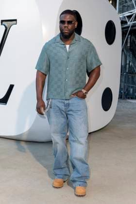 Photocall of the Louis Vuitton Homme Fashion Show, Spring Summer 2026 Collection as part of Paris Fashion Week Dinos - Photocall of the Louis Vuitton Homme Fashion Show, Spring Summer 2026 Collection as part of Paris Fashion Week, France, June 24, 2025 Olivier Borde Bestimage Photocall of the Louis Vuitton Mens Fashion Show, Spring Summer 2026 Collection as part of Paris Fashion Week, France, June 24, 2024  Copyright: xOLIVIERxBORDEx xBESTIMAGExOLIVIERxBORDEx xBESTIMAGEx