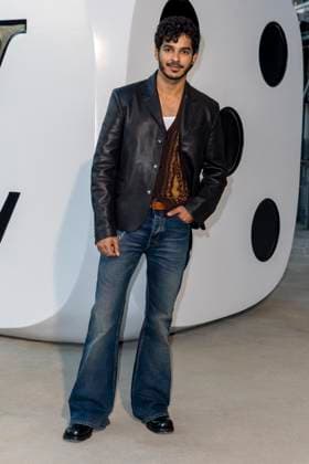 Photocall of the Louis Vuitton Mens Fashion Show, Spring Summer 2026 Collection as part of Paris Fashion Week Ishaan Khatter - Photocall of the Louis Vuitton Mens Fashion Show, Spring Summer 2026 Collection as part of Paris Fashion Week, France, June 24, 2025 Olivier Borde Bestimage Photocall of the Louis Vuitton Mens Fashion Show, Spring Summer 2026 Collection as part of Paris Fashion Week, France, June 24, 2024  Copyright: xOLIVIERxBORDEx xBESTIMAGExOLIVIERxBORDEx xBESTIMAGEx