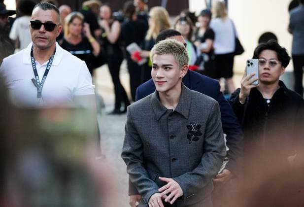 Arrivals at the Louis Vuitton Homme Spring Summer 2026 Collection fashion show during Paris Fashion Week Fourth Arrivals at the Louis Vuitton Homme Spring Summer 2026 Collection fashion show during Paris Fashion Week on 24 June 2025 Anne Sophie guebey Bestimage Arrivals at the Louis Vuitton Homme Spring Summer 2026 Collection fashion show during Paris Fashion Week on 24 June 2025 Paris France  Copyright: xAnne-SophiexGuebeyx xBestimagexAnne-SophiexGuebeyx xBestimagex