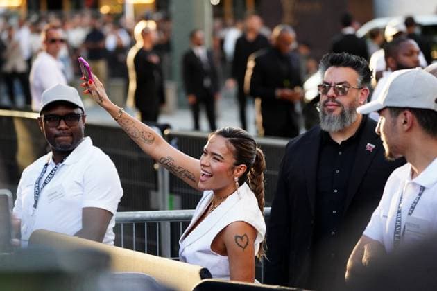 Arrivals at the Louis Vuitton Homme Spring Summer 2026 Collection fashion show during Paris Fashion Week Karol G Arrivals at the Louis Vuitton Homme Spring Summer 2026 Collection fashion show during Paris Fashion Week on 24 June 2025 Anne Sophie guebey Bestimage Arrivals at the Louis Vuitton Homme Spring Summer 2026 Collection fashion show during Paris Fashion Week on 24 June 2025 Paris France  Copyright: xAnne-SophiexGuebeyx xBestimagexAnne-SophiexGuebeyx xBestimagex