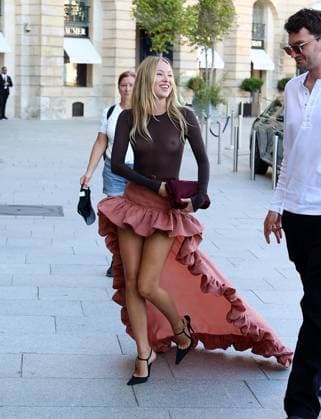 Lila Grace Moss in Paris Lila Grace Moss arrives at the Ritz Hotel . France , Paris on june 24 , 2025  Copyright: xDFYx