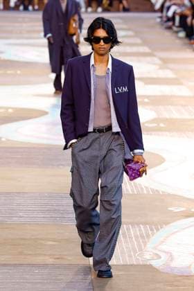 Louis Vuitton Fashion Show Men Ready to Wear Spring Summer 2026 Collection at Paris Fashion Week PFW Louis Vuitton Fashion Show Men Ready to Wear Spring Summer 2026 Collection at Paris Fashion Week on june 24th 2025 Louis Vuitton Fashion Show Men Ready to Wear Spring Summer 2026 Collection at Paris Fashion Week on june 24th 2025 Paris France  Copyright: xAgencex xBestimagexAgencex xBestimagex