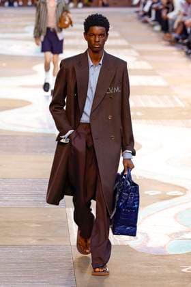 Louis Vuitton Fashion Show Men Ready to Wear Spring Summer 2026 Collection at Paris Fashion Week PFW Louis Vuitton Fashion Show Men Ready to Wear Spring Summer 2026 Collection at Paris Fashion Week on june 24th 2025 Louis Vuitton Fashion Show Men Ready to Wear Spring Summer 2026 Collection at Paris Fashion Week on june 24th 2025 Paris France  Copyright: xAgencex xBestimagexAgencex xBestimagex