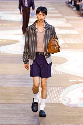 Louis Vuitton Fashion Show Men Ready to Wear Spring Summer 2026 Collection at Paris Fashion Week PFW Louis Vuitton Fashion Show Men Ready to Wear Spring Summer 2026 Collection at Paris Fashion Week on june 24th 2025 Louis Vuitton Fashion Show Men Ready to Wear Spring Summer 2026 Collection at Paris Fashion Week on june 24th 2025 Paris France  Copyright: xAgencex xBestimagexAgencex xBestimagex