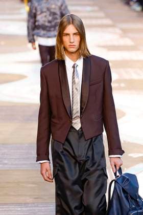 Louis Vuitton Fashion Show Men Ready to Wear Spring Summer 2026 Collection at Paris Fashion Week PFW Louis Vuitton Fashion Show Men Ready to Wear Spring Summer 2026 Collection at Paris Fashion Week on june 24th 2025 Louis Vuitton Fashion Show Men Ready to Wear Spring Summer 2026 Collection at Paris Fashion Week on june 24th 2025 Paris France  Copyright: xAgencex xBestimagexAgencex xBestimagex