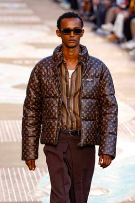 Louis Vuitton Fashion Show Men Ready to Wear Spring Summer 2026 Collection at Paris Fashion Week PFW Louis Vuitton Fashion Show Men Ready to Wear Spring Summer 2026 Collection at Paris Fashion Week on june 24th 2025 Louis Vuitton Fashion Show Men Ready to Wear Spring Summer 2026 Collection at Paris Fashion Week on june 24th 2025 Paris France  Copyright: xAgencex xBestimagexAgencex xBestimagex