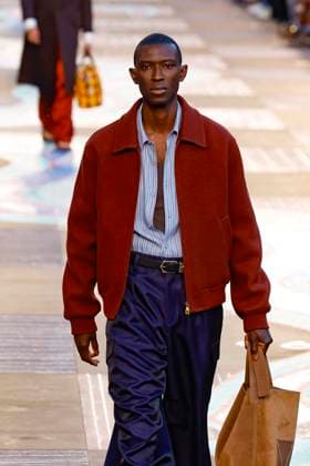 Louis Vuitton Fashion Show Men Ready to Wear Spring Summer 2026 Collection at Paris Fashion Week PFW Louis Vuitton Fashion Show Men Ready to Wear Spring Summer 2026 Collection at Paris Fashion Week on june 24th 2025 Louis Vuitton Fashion Show Men Ready to Wear Spring Summer 2026 Collection at Paris Fashion Week on june 24th 2025 Paris France  Copyright: xAgencex xBestimagexAgencex xBestimagex