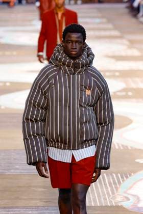 Louis Vuitton Fashion Show Men Ready to Wear Spring Summer 2026 Collection at Paris Fashion Week PFW Louis Vuitton Fashion Show Men Ready to Wear Spring Summer 2026 Collection at Paris Fashion Week on june 24th 2025 Louis Vuitton Fashion Show Men Ready to Wear Spring Summer 2026 Collection at Paris Fashion Week on june 24th 2025 Paris France  Copyright: xAgencex xBestimagexAgencex xBestimagex