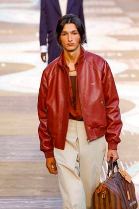 Louis Vuitton Fashion Show Men Ready to Wear Spring Summer 2026 Collection at Paris Fashion Week PFW Louis Vuitton Fashion Show Men Ready to Wear Spring Summer 2026 Collection at Paris Fashion Week on june 24th 2025 Louis Vuitton Fashion Show Men Ready to Wear Spring Summer 2026 Collection at Paris Fashion Week on june 24th 2025 Paris France  Copyright: xAgencex xBestimagexAgencex xBestimagex