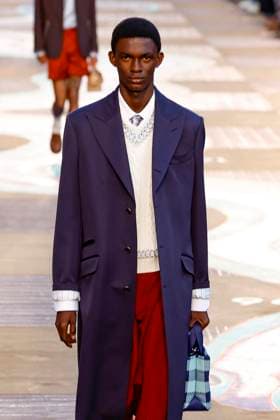 Louis Vuitton Fashion Show Men Ready to Wear Spring Summer 2026 Collection at Paris Fashion Week PFW Louis Vuitton Fashion Show Men Ready to Wear Spring Summer 2026 Collection at Paris Fashion Week on june 24th 2025 Louis Vuitton Fashion Show Men Ready to Wear Spring Summer 2026 Collection at Paris Fashion Week on june 24th 2025 Paris France  Copyright: xAgencex xBestimagexAgencex xBestimagex