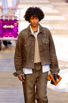 Louis Vuitton Fashion Show Men Ready to Wear Spring Summer 2026 Collection at Paris Fashion Week PFW Louis Vuitton Fashion Show Men Ready to Wear Spring Summer 2026 Collection at Paris Fashion Week on june 24th 2025 Louis Vuitton Fashion Show Men Ready to Wear Spring Summer 2026 Collection at Paris Fashion Week on june 24th 2025 Paris France  Copyright: xAgencex xBestimagexAgencex xBestimagex