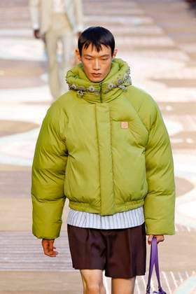 Louis Vuitton Fashion Show Men Ready to Wear Spring Summer 2026 Collection at Paris Fashion Week PFW Louis Vuitton Fashion Show Men Ready to Wear Spring Summer 2026 Collection at Paris Fashion Week on june 24th 2025 Louis Vuitton Fashion Show Men Ready to Wear Spring Summer 2026 Collection at Paris Fashion Week on june 24th 2025 Paris France  Copyright: xAgencex xBestimagexAgencex xBestimagex