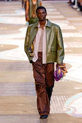 Louis Vuitton Fashion Show Men Ready to Wear Spring Summer 2026 Collection at Paris Fashion Week PFW Louis Vuitton Fashion Show Men Ready to Wear Spring Summer 2026 Collection at Paris Fashion Week on june 24th 2025 Louis Vuitton Fashion Show Men Ready to Wear Spring Summer 2026 Collection at Paris Fashion Week on june 24th 2025 Paris France  Copyright: xAgencex xBestimagexAgencex xBestimagex