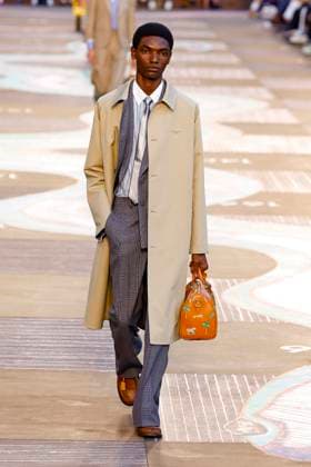 Louis Vuitton Fashion Show Men Ready to Wear Spring Summer 2026 Collection at Paris Fashion Week PFW Louis Vuitton Fashion Show Men Ready to Wear Spring Summer 2026 Collection at Paris Fashion Week on june 24th 2025 Louis Vuitton Fashion Show Men Ready to Wear Spring Summer 2026 Collection at Paris Fashion Week on june 24th 2025 Paris France  Copyright: xAgencex xBestimagexAgencex xBestimagex