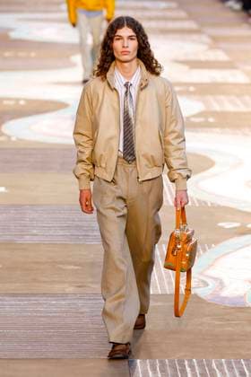 Louis Vuitton Fashion Show Men Ready to Wear Spring Summer 2026 Collection at Paris Fashion Week PFW Louis Vuitton Fashion Show Men Ready to Wear Spring Summer 2026 Collection at Paris Fashion Week on june 24th 2025 Louis Vuitton Fashion Show Men Ready to Wear Spring Summer 2026 Collection at Paris Fashion Week on june 24th 2025 Paris France  Copyright: xAgencex xBestimagexAgencex xBestimagex