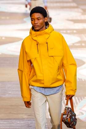 Louis Vuitton Fashion Show Men Ready to Wear Spring Summer 2026 Collection at Paris Fashion Week PFW Louis Vuitton Fashion Show Men Ready to Wear Spring Summer 2026 Collection at Paris Fashion Week on june 24th 2025 Louis Vuitton Fashion Show Men Ready to Wear Spring Summer 2026 Collection at Paris Fashion Week on june 24th 2025 Paris France  Copyright: xAgencex xBestimagexAgencex xBestimagex