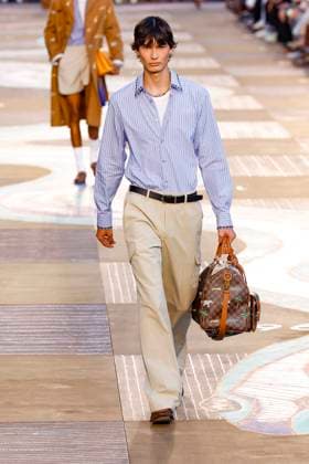 Louis Vuitton Fashion Show Men Ready to Wear Spring Summer 2026 Collection at Paris Fashion Week PFW Louis Vuitton Fashion Show Men Ready to Wear Spring Summer 2026 Collection at Paris Fashion Week on june 24th 2025 Louis Vuitton Fashion Show Men Ready to Wear Spring Summer 2026 Collection at Paris Fashion Week on june 24th 2025 Paris France  Copyright: xAgencex xBestimagexAgencex xBestimagex