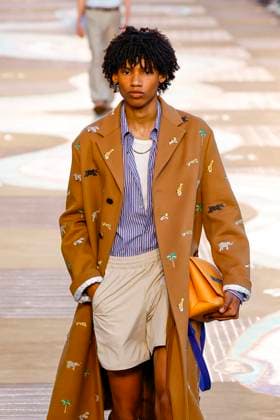 Louis Vuitton Fashion Show Men Ready to Wear Spring Summer 2026 Collection at Paris Fashion Week PFW Louis Vuitton Fashion Show Men Ready to Wear Spring Summer 2026 Collection at Paris Fashion Week on june 24th 2025 Louis Vuitton Fashion Show Men Ready to Wear Spring Summer 2026 Collection at Paris Fashion Week on june 24th 2025 Paris France  Copyright: xAgencex xBestimagexAgencex xBestimagex