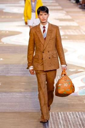 Louis Vuitton Fashion Show Men Ready to Wear Spring Summer 2026 Collection at Paris Fashion Week PFW Louis Vuitton Fashion Show Men Ready to Wear Spring Summer 2026 Collection at Paris Fashion Week on june 24th 2025 Louis Vuitton Fashion Show Men Ready to Wear Spring Summer 2026 Collection at Paris Fashion Week on june 24th 2025 Paris France  Copyright: xAgencex xBestimagexAgencex xBestimagex