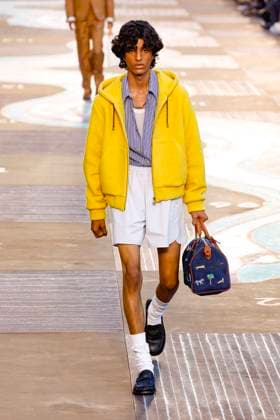 Louis Vuitton Fashion Show Men Ready to Wear Spring Summer 2026 Collection at Paris Fashion Week PFW Louis Vuitton Fashion Show Men Ready to Wear Spring Summer 2026 Collection at Paris Fashion Week on june 24th 2025 Louis Vuitton Fashion Show Men Ready to Wear Spring Summer 2026 Collection at Paris Fashion Week on june 24th 2025 Paris France  Copyright: xAgencex xBestimagexAgencex xBestimagex