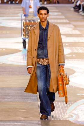 Louis Vuitton Fashion Show Men Ready to Wear Spring Summer 2026 Collection at Paris Fashion Week PFW Louis Vuitton Fashion Show Men Ready to Wear Spring Summer 2026 Collection at Paris Fashion Week on june 24th 2025 Louis Vuitton Fashion Show Men Ready to Wear Spring Summer 2026 Collection at Paris Fashion Week on june 24th 2025 Paris France  Copyright: xAgencex xBestimagexAgencex xBestimagex