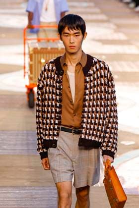 Louis Vuitton Fashion Show Men Ready to Wear Spring Summer 2026 Collection at Paris Fashion Week PFW Louis Vuitton Fashion Show Men Ready to Wear Spring Summer 2026 Collection at Paris Fashion Week on june 24th 2025 Louis Vuitton Fashion Show Men Ready to Wear Spring Summer 2026 Collection at Paris Fashion Week on june 24th 2025 Paris France  Copyright: xAgencex xBestimagexAgencex xBestimagex