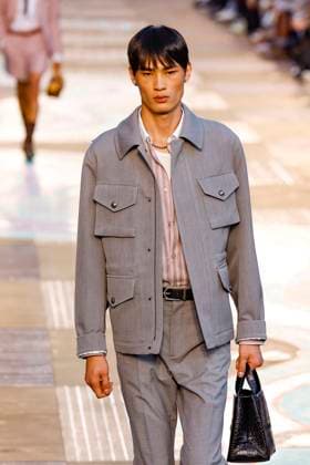 Louis Vuitton Fashion Show Men Ready to Wear Spring Summer 2026 Collection at Paris Fashion Week PFW Louis Vuitton Fashion Show Men Ready to Wear Spring Summer 2026 Collection at Paris Fashion Week on june 24th 2025 Louis Vuitton Fashion Show Men Ready to Wear Spring Summer 2026 Collection at Paris Fashion Week on june 24th 2025 Paris France  Copyright: xAgencex xBestimagexAgencex xBestimagex