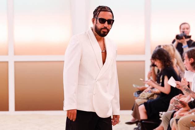 Entertainment Bilder des Tages French Montana défile pour 3Paradis mode homme Printemps Été 2026 dans le cadre de la Fashion Week de Paris French Montana walks the runway for 3Paradis mens Spring Summer 2026 during Paris Fashion Week at 94 Rue Jean Pierre Timbaud in Paris, France, on June 25, 2025 French Montana walks the runway for 3Paradis mens Spring Summer 2026 during Paris Fashion Week at 94 Rue Jean Pierre Timbaud in Paris, France, on June 25, 2025 Paris France  Copyright: xAgencex xBestimagexAgencex xBestimagex