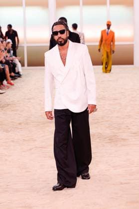 French Montana défile pour 3Paradis mode homme Printemps Été 2026 dans le cadre de la Fashion Week de Paris French Montana walks the runway for 3Paradis mens Spring Summer 2026 during Paris Fashion Week at 94 Rue Jean Pierre Timbaud in Paris, France, on June 25, 2025 French Montana walks the runway for 3Paradis mens Spring Summer 2026 during Paris Fashion Week at 94 Rue Jean Pierre Timbaud in Paris, France, on June 25, 2025 Paris France  Copyright: xAgencex xBestimagexAgencex xBestimagex