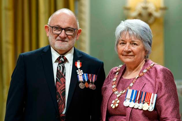 June 25, 2025, Ottawa, On, Canada: Michael Schmidt of Haines Junction, Yukon, a scientist who led a groundbreaking expedition of Mount Logan in 1992, is invested as a member of the Order of Canada by Gov. Gen. Mary Simon during a ceremony at Rideau Hall in Ottawa, on Wednesday, June 25, 2025. Ottawa Canada - ZUMAc35_ 20250625_zaf_c35_063 Copyright: xJustinxTangx