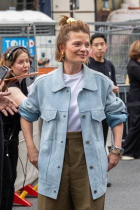 PFW AMI Men s Spring 2026 - Arrivals NB Mélanie Thierry attends the AMI show as part of Paris Men s Spring 2026 Fashion Week on June 25, 2025 in Paris, France. Photo by Nasser Berzane ABACAPRESS.COM Paris France  Copyright: xBerzanexNasser ABACAx