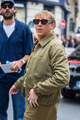 PFW AMI Men s Spring 2026 - Arrivals NB Eddy de Pretto attends the AMI show as part of Paris Men s Spring 2026 Fashion Week on June 25, 2025 in Paris, France. Photo by Nasser Berzane ABACAPRESS.COM Paris France  Copyright: xBerzanexNasser ABACAx