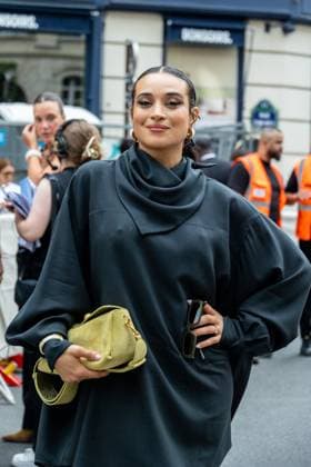 PFW AMI Men s Spring 2026 - Arrivals NB Camélia Jordana attends the AMI show as part of Paris Men s Spring 2026 Fashion Week on June 25, 2025 in Paris, France. Photo by Nasser Berzane ABACAPRESS.COM Paris France  Copyright: xBerzanexNasser ABACAx