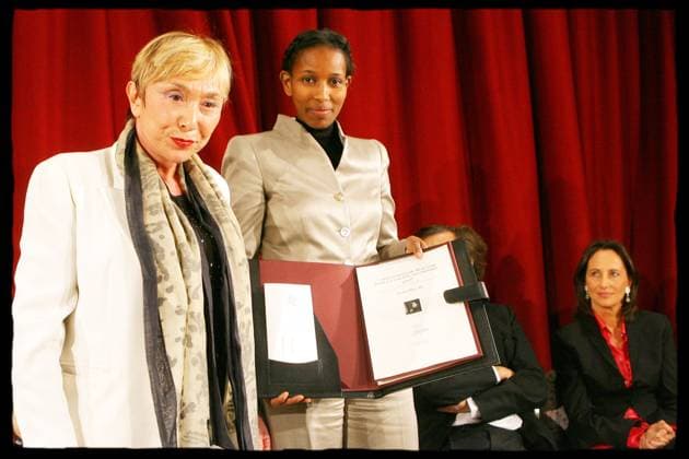 JULIA KRISTEVA ET AYAAN HIRSI ALI - RASSEMBLEMENT DE SOLIDARITE ENVERS AYAAN HIRSI ALI, EX DEPUTEE HOLLANDAISE D ORIGINE SOMALIENNE, POUR DEMANDER LE SOUTIEN DE LA FRANCE ET DE L UNION EUROPEENNE AFIN D ASSURER SA PROTECTION. L EX DEPUTEE A ETE CONDAMNEE A MORT PAR DES ISLAMISTES APRES SES PRISES DE POSITION EXTREME PAR RAPPORT A L ISLAM MEETING TO SUPPORT AYAAN HRISI ALI, EX NETHERLANDS DEPUTEE, TO OBTAIN HER PROTECTION FROM FRANCE AND EUROPEAN UNION . THE EX DEPUTEE WAS CONDEMENED TO DEATH BY ISLAMISTS AFTER EXPRIMING HER EXTREME OPINION ABOUT THE RELIGION Paris France *** JULIA KRISTEVA AND AYAAN HIRSI ALI RALLY IN SOLIDARITY WITH AYAAN HIRSI ALI, FORMER DUTCH DEPUTY OF SOMALI ORIGIN, TO REQUEST SUPPORT FROM FRANCE AND THE EUROPEAN  Copyright: xALAINxGUIZARDx xBESTIMAGExALAINxGUIZARDx xBESTIMAGEx