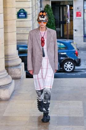 PFW - Walter Van Beirendonck Runway A model walks the runway during the Walter Van Beirendonck Menswear Spring Summer 2026 show as part of Paris Fashion Week on June 25, 2025 in Paris, France. Photo by Shootpix ABACAPRESS.COM Paris France  Copyright: xShootpix ABACAx