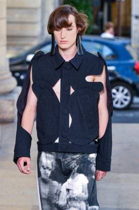 PFW - Walter Van Beirendonck Runway A model walks the runway during the Walter Van Beirendonck Menswear Spring Summer 2026 show as part of Paris Fashion Week on June 25, 2025 in Paris, France. Photo by Shootpix ABACAPRESS.COM Paris France  Copyright: xShootpix ABACAx