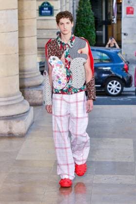 PFW - Walter Van Beirendonck Runway A model walks the runway during the Walter Van Beirendonck Menswear Spring Summer 2026 show as part of Paris Fashion Week on June 25, 2025 in Paris, France. Photo by Shootpix ABACAPRESS.COM Paris France  Copyright: xShootpix ABACAx