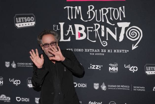 Labyrinth of Tim Burton Red Carpet American director Tim Burton, attends the red carpet for immersive exhibition Labyrinth of Tim Burton at Panteon de Dolores. on June 25, 2025 in Mexico City, Mexico. (Photo by Yamak Perea Eyepix Group) Copyright: xYamakxPerea xEyepixxGroupx YP_25062025_160072