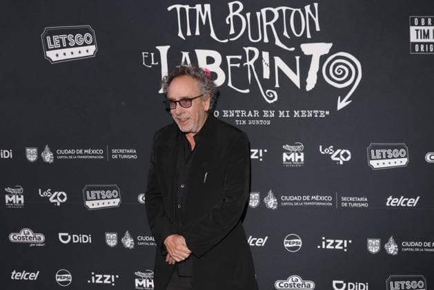 Labyrinth of Tim Burton Red Carpet American director Tim Burton, attends the red carpet for immersive exhibition Labyrinth of Tim Burton at Panteon de Dolores. on June 25, 2025 in Mexico City, Mexico. (Photo by Yamak Perea Eyepix Group) Copyright: xYamakxPerea xEyepixxGroupx YP_25062025_160078