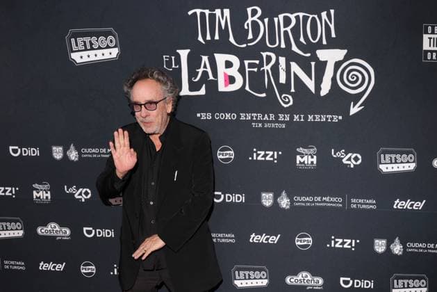 Labyrinth of Tim Burton Red Carpet American director Tim Burton, attends the red carpet for immersive exhibition Labyrinth of Tim Burton at Panteon de Dolores. on June 25, 2025 in Mexico City, Mexico. (Photo by Yamak Perea Eyepix Group) Copyright: xYamakxPerea xEyepixxGroupx YP_25062025_160079