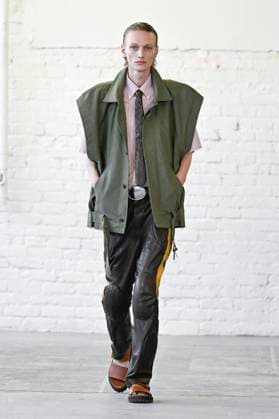 Défilé Hed Mayner Collection Homme Prêt à Porter Printemps Eté 2026 lors de la Fashion Week de Paris PFW Défilé Hed Mayner Collection Homme Prêt à Porter Printemps Eté 2026 lors de la Fashion Week de Paris, le 25 juin 2025 Fashion Show Men Ready to Wear Spring Summer 2026 Collection at Paris Fashion Week on june 25th 2025 Paris France  Copyright: xAgencex xBestimagexAgencex xBestimagex