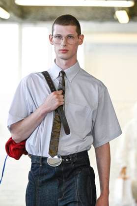 Défilé Hed Mayner Collection Homme Prêt à Porter Printemps Eté 2026 lors de la Fashion Week de Paris PFW Défilé Hed Mayner Collection Homme Prêt à Porter Printemps Eté 2026 lors de la Fashion Week de Paris, le 25 juin 2025 Fashion Show Men Ready to Wear Spring Summer 2026 Collection at Paris Fashion Week on june 25th 2025 Paris France  Copyright: xAgencex xBestimagexAgencex xBestimagex