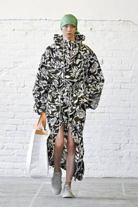 Défilé Hed Mayner Collection Homme Prêt à Porter Printemps Eté 2026 lors de la Fashion Week de Paris PFW Défilé Hed Mayner Collection Homme Prêt à Porter Printemps Eté 2026 lors de la Fashion Week de Paris, le 25 juin 2025 Fashion Show Men Ready to Wear Spring Summer 2026 Collection at Paris Fashion Week on june 25th 2025 Paris France  Copyright: xAgencex xBestimagexAgencex xBestimagex