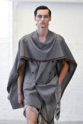Défilé Hed Mayner Collection Homme Prêt à Porter Printemps Eté 2026 lors de la Fashion Week de Paris PFW Défilé Hed Mayner Collection Homme Prêt à Porter Printemps Eté 2026 lors de la Fashion Week de Paris, le 25 juin 2025 Fashion Show Men Ready to Wear Spring Summer 2026 Collection at Paris Fashion Week on june 25th 2025 Paris France  Copyright: xAgencex xBestimagexAgencex xBestimagex