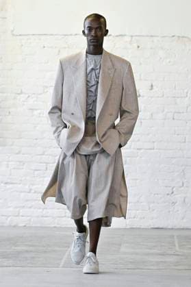 Défilé Hed Mayner Collection Homme Prêt à Porter Printemps Eté 2026 lors de la Fashion Week de Paris PFW Défilé Hed Mayner Collection Homme Prêt à Porter Printemps Eté 2026 lors de la Fashion Week de Paris, le 25 juin 2025 Fashion Show Men Ready to Wear Spring Summer 2026 Collection at Paris Fashion Week on june 25th 2025 Paris France  Copyright: xAgencex xBestimagexAgencex xBestimagex