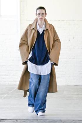 Défilé Hed Mayner Collection Homme Prêt à Porter Printemps Eté 2026 lors de la Fashion Week de Paris PFW Défilé Hed Mayner Collection Homme Prêt à Porter Printemps Eté 2026 lors de la Fashion Week de Paris, le 25 juin 2025 Fashion Show Men Ready to Wear Spring Summer 2026 Collection at Paris Fashion Week on june 25th 2025 Paris France  Copyright: xAgencex xBestimagexAgencex xBestimagex