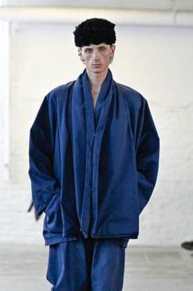 Défilé Hed Mayner Collection Homme Prêt à Porter Printemps Eté 2026 lors de la Fashion Week de Paris PFW Défilé Hed Mayner Collection Homme Prêt à Porter Printemps Eté 2026 lors de la Fashion Week de Paris, le 25 juin 2025 Fashion Show Men Ready to Wear Spring Summer 2026 Collection at Paris Fashion Week on june 25th 2025 Paris France  Copyright: xAgencex xBestimagexAgencex xBestimagex